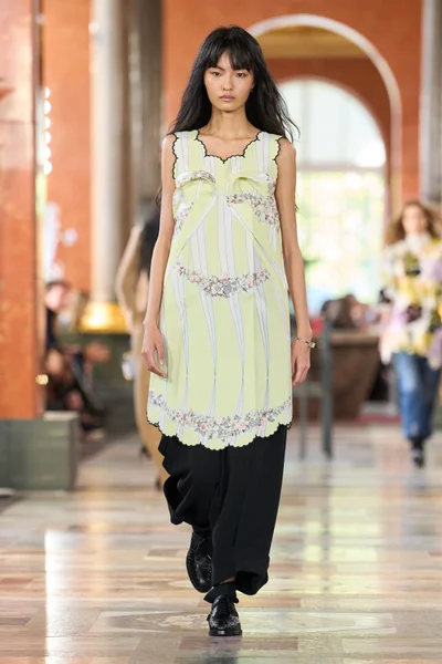 Look 31